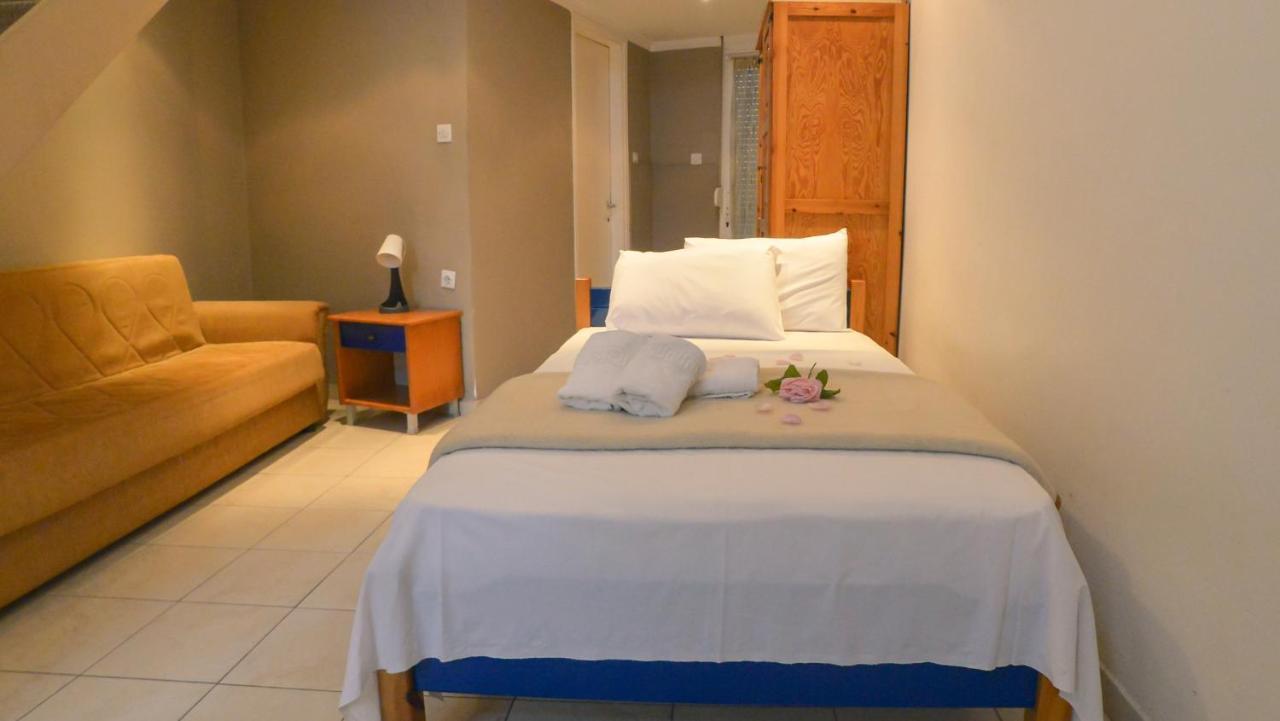 Hotel Mikes Nea Kallikrateia Ngoại thất bức ảnh