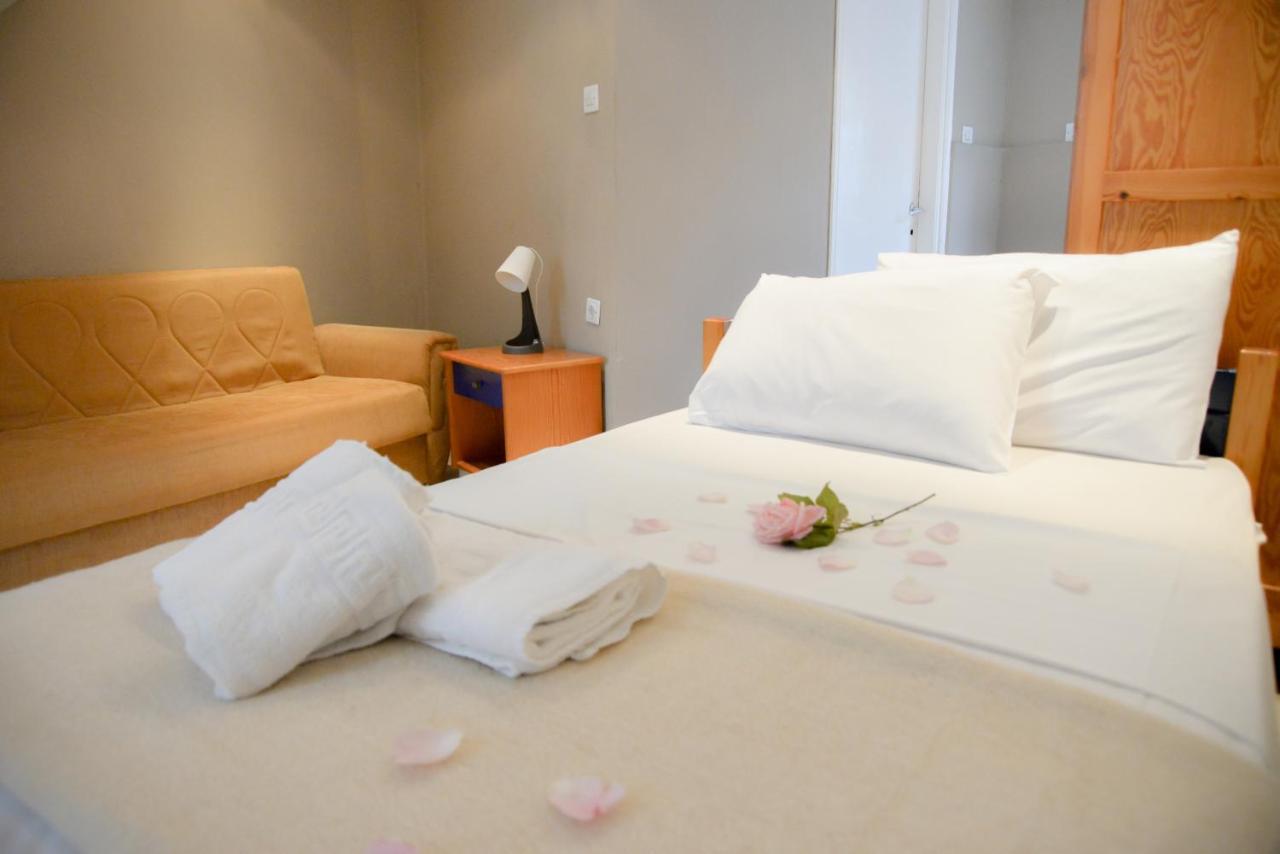 Hotel Mikes Nea Kallikrateia Ngoại thất bức ảnh